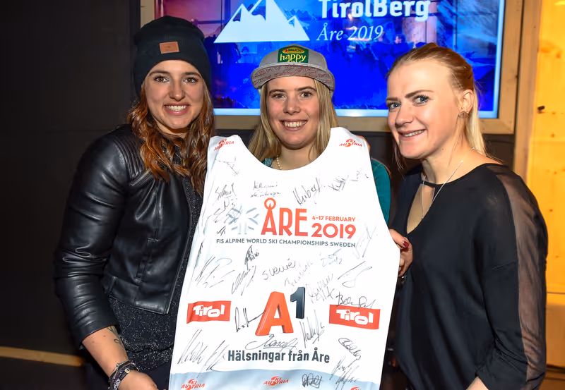 Abbildung von: Gewinnspiel: Startnummer mit den Unterschriften unserer ÖSV-Skistars gewinnen