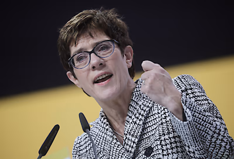 Abbildung von: Erstes Statement von AKK: