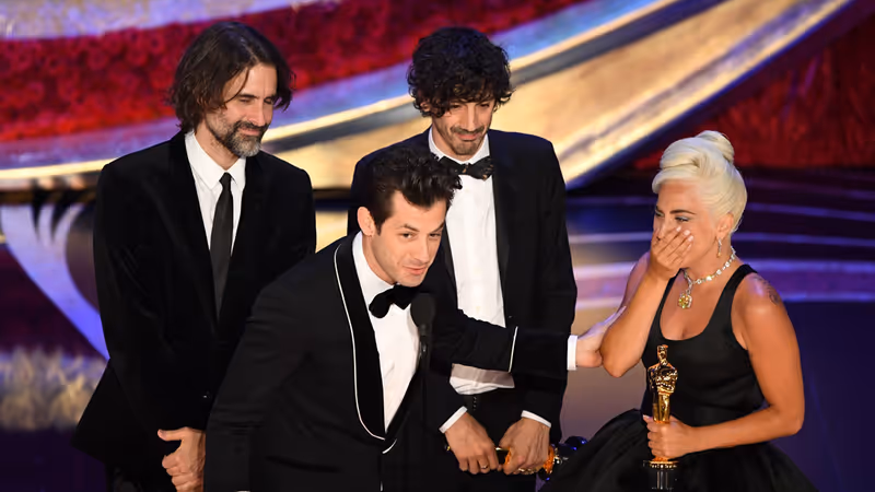 Abbildung von: Lady Gaga bekommt einen Oscar