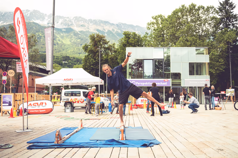 Abbildung von: 🚲 Health-e-Bikes & Slacklines
