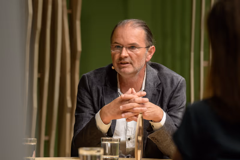 Abbildung von: 💬🚚♻️Ewald Perwög: "Wir müssen aufhören, immer nur an Wachstum und Profit zu denken"