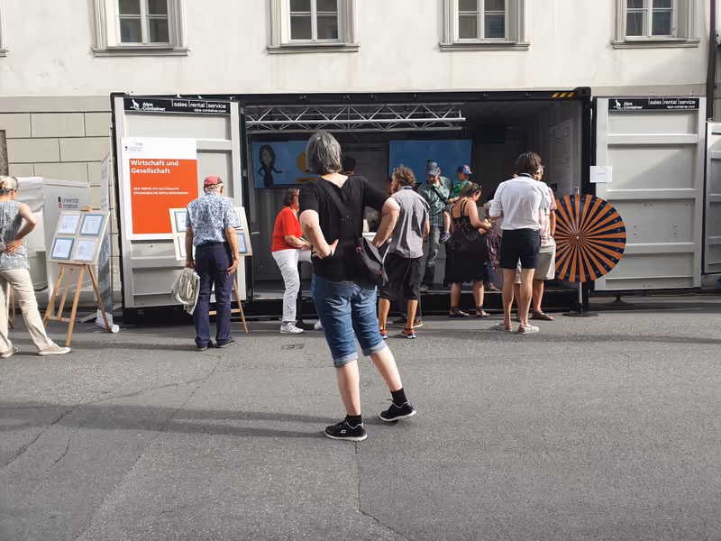 Abbildung von: Diese Fragen beschäftigen Wirtschaft und Gesellschaft