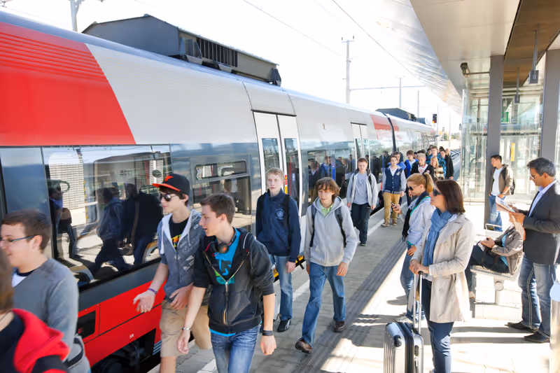 Abbildung von: 🚆 ÖBB schenken 18-Jährigen die Vorteilscard