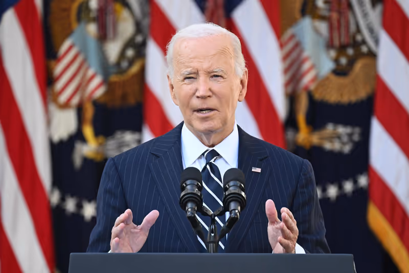 Abbildung von: Biden sichert "friedlichen und geordneten" Übergang zu Trump zu