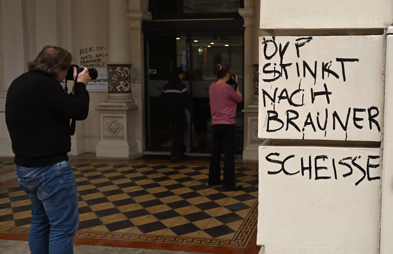 Abbildung von: ÖVP-Bundesparteizentrale beschmiert