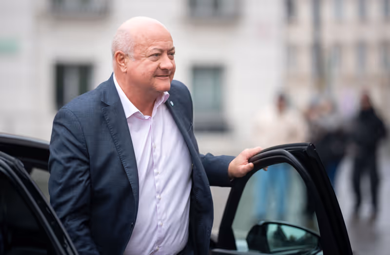 Abbildung von: ÖVP-Obmann Stocker in der Hofburg