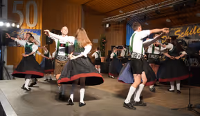 G'musigt & Getanzt am Kirchplatz
