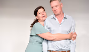 ALLES AUSSER NETT - Theaterensemble Gastspiel