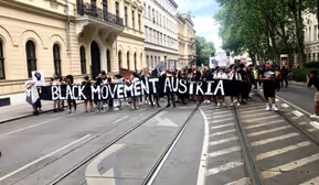 Was wir fordern! Minderheitenbewegungen in Österreich - im Kreuzgang des Tiroler Volkskunstmuseums