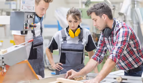 „Alles rund um die Lehrstelle: suchen, schnuppern, vorstellen“: AK Webinar für Schüler und Eltern