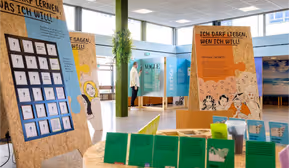 Interaktive Ausstellung „Step by Step – Demokratieräume“