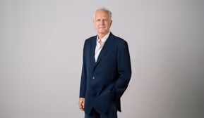 Harald Schmidt  liest wieder nicht aus seinem Buch “In der Frittatensuppe feiert die Provinz ihre Triumphe“ - Theaterfestival Steudltenn