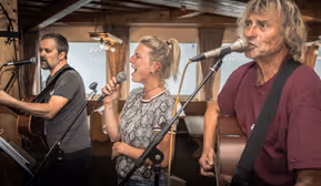 Sticky Fingers Unplugged - Frühschoppen