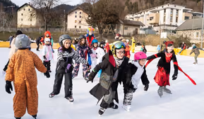 Faschingseislaufen am Jenbacher Eislaufplatz!