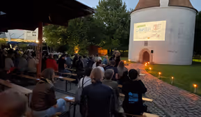 Open-Air-Kino am St Bartlmä Kirchlein Wilten 