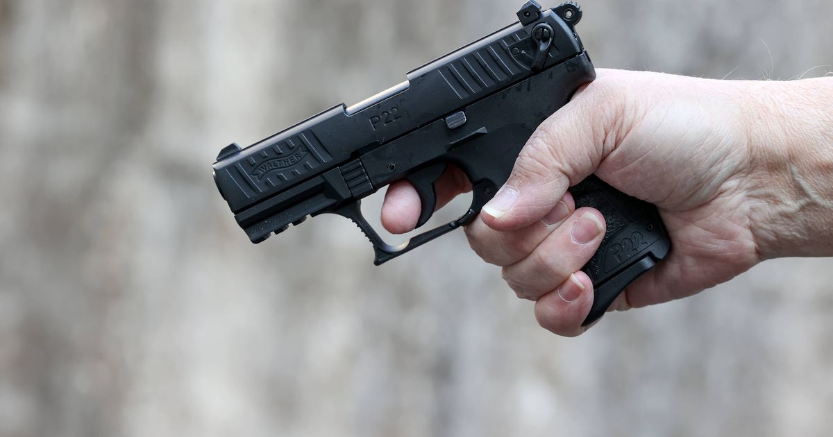 Jugendliche-mit-Pistole-bedroht-Mann-in-Kramsach-hantierte-mit-Airsoft-Waffen