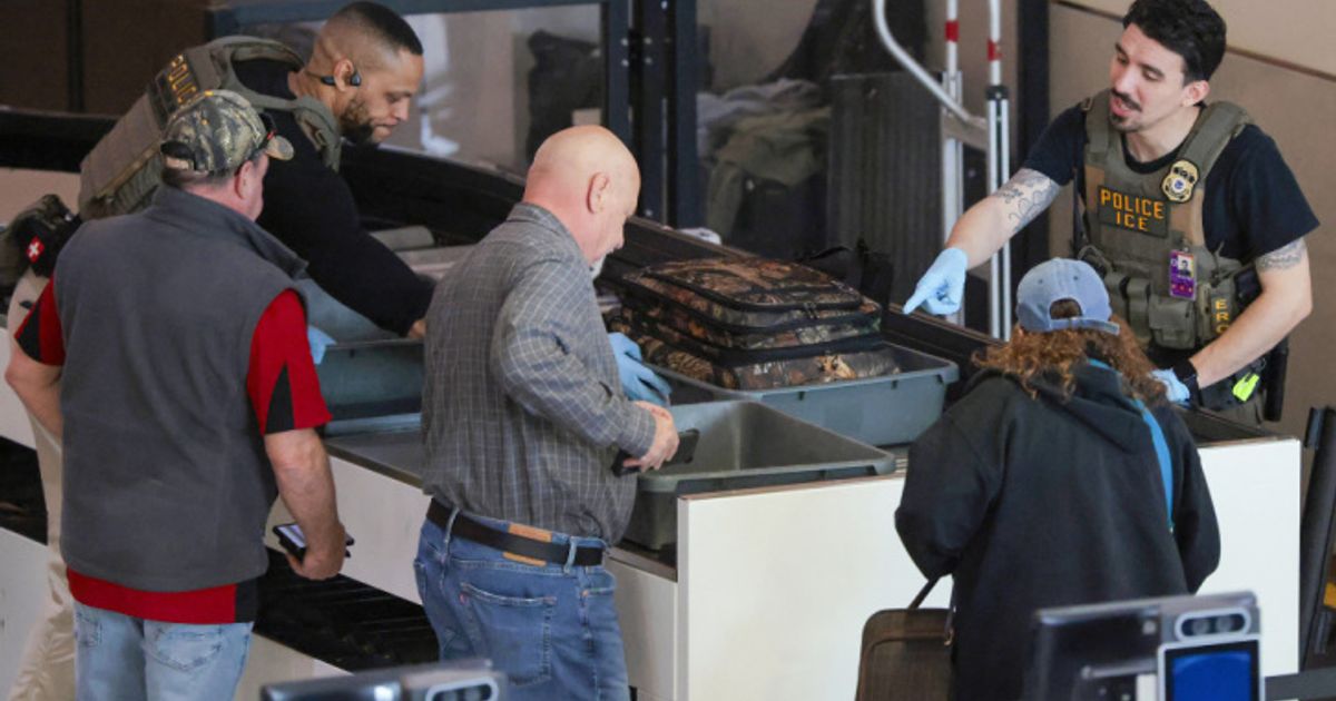 Mitarbeiter-bezahlt-Schlangen-an-US-Airports-lassen-nach