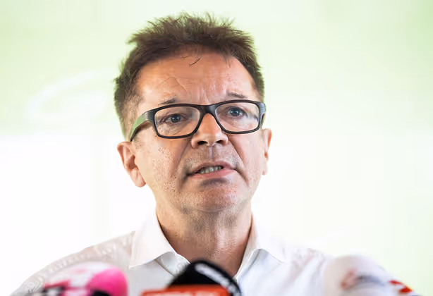 "Ich sehe sie derzeit nicht." - Gesundheitsminister Rudi Anschober (Grüne) sucht vergeblich die von Türkis-Blau versprochene Patientenmilliarde durch die Kassenfusion.