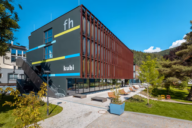 Die Gäste erhalten einen guten Einblick in den Hochschulalltag und das Leben am Campus.