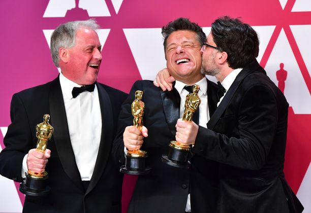 ... Paul Massey, Tim Cavagin und John Casali für die Tonmischung von "Bohemian Rhapsody" ausgezeichnet.