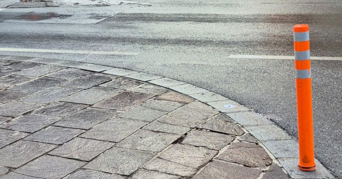 Wo-sind-die-Poller-hin-In-Silz-r-tselt-man-ber-den-Verbleib-der-Gehsteig-Sicherung