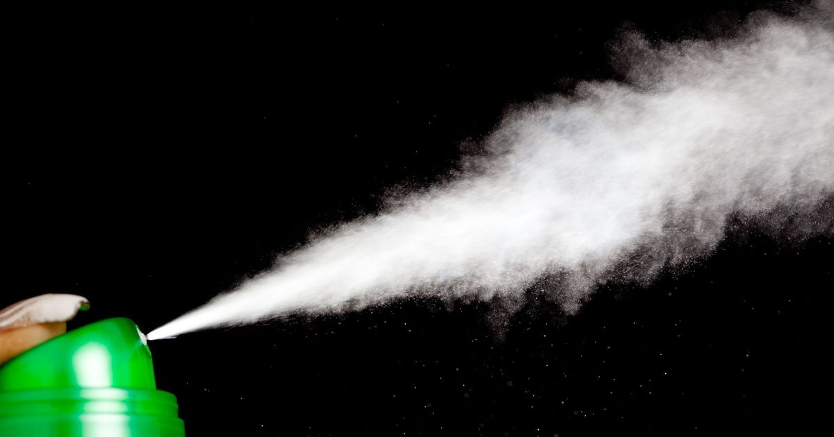 Tragischer-Todesfall-in-Deutschland-Elfj-hrige-starb-nach-Einatmen-von-Deospray