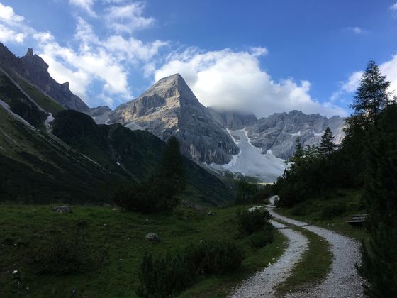 Im Gschnitztal am Weg auf die Gschnitzer Tribulaunhütte.
