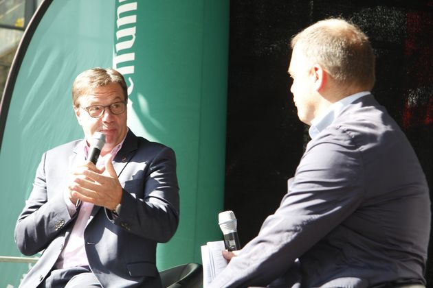 TT-Chefredakteur Alois Vahrner (r.) befragte LH Günther Platter zur Bundes- und Landespolitik.