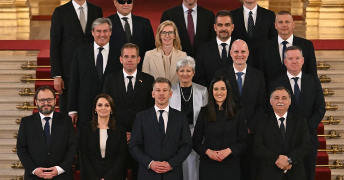 Erste-Sitzung-von-Ungarns-neuer-Regierung-nicht-in-Budapest