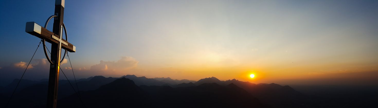 Sonnenuntergang am Kranzhorn bei Erl.