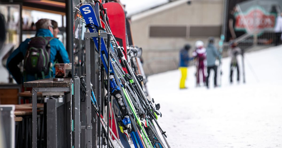 Schl-gerei-beim-Apr-s-Ski-in-Mayrhofen-Drei-junge-M-nner-verletzt