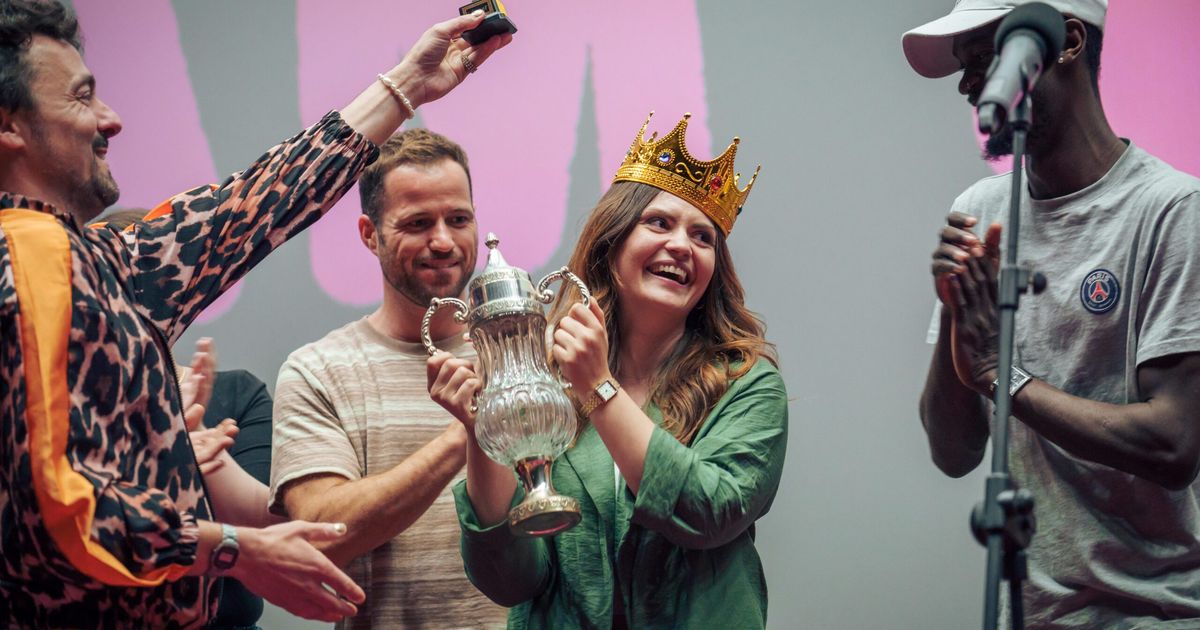 Wortakrobaten-matchen-sich-in-der-Kellerei-Premiere-f-r-Poetry-Slam-in-Reutte
