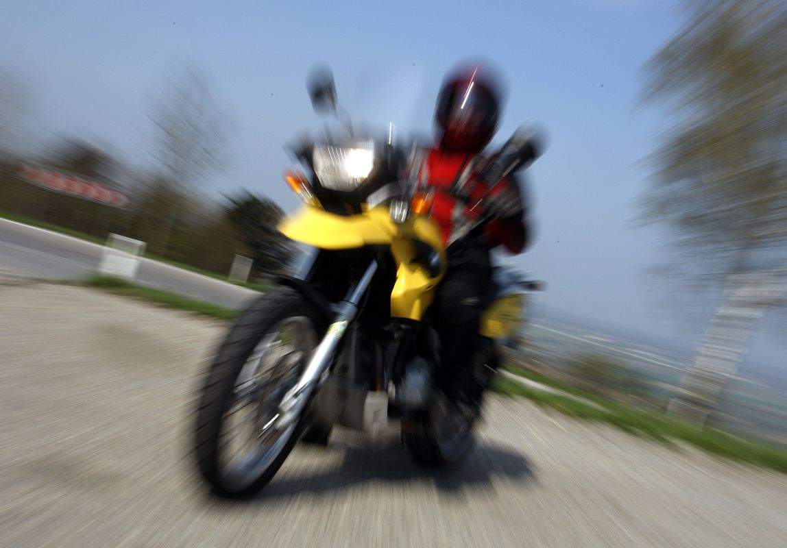 Unfall auf Brennerstraße: Junger Motorradlenker erlitt tiefe Schnittwunden