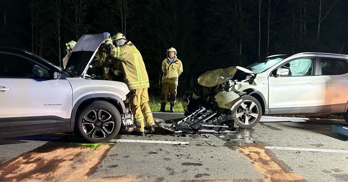 Auto-geriet-auf-Gegenfahrbahn-Zwei-Verletzte-bei-Frontalunfall-in-Thiersee