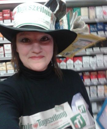 Sylvia aus Innsbruck im TT-Outfit.