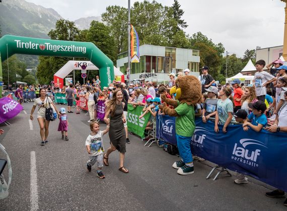 Klasse bis 6 Jahre (Äffchen - 800m)