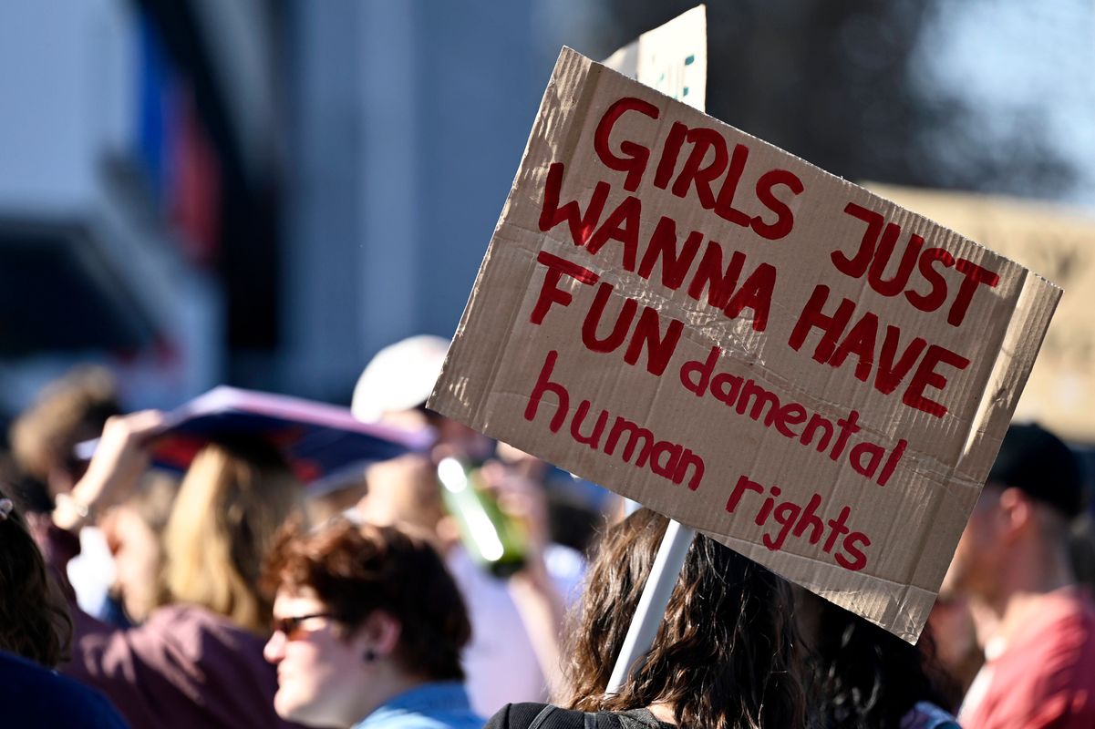 Nicht „hysterisch“: Organisatorin von Frauendemo muss keine Strafe zahlen