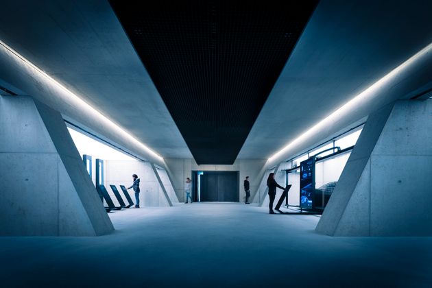 Im Einsatz für den weltbekannten Filmagenten: Die Ötztaler Elektroprofis waren an der Realisierung der James Bond-Erlebniswelt 007 ELEMENTS in Sölden beteiligt.