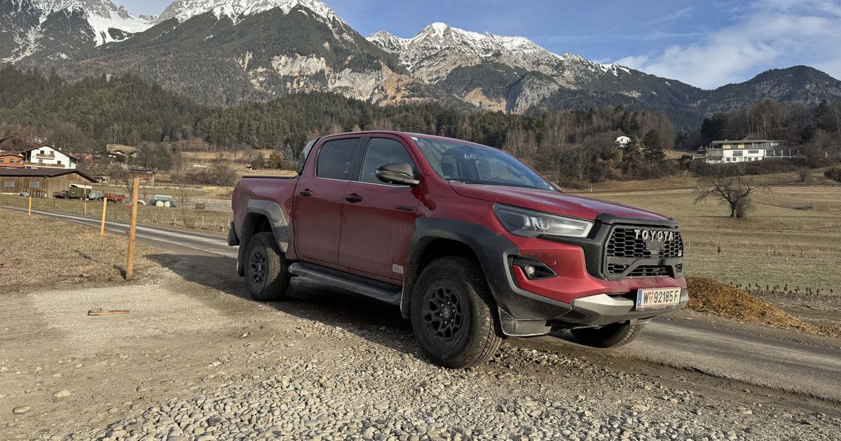 Hilux-GR-Sport-Breitbeinig-brummig-erstaunlich-alltagstauglich