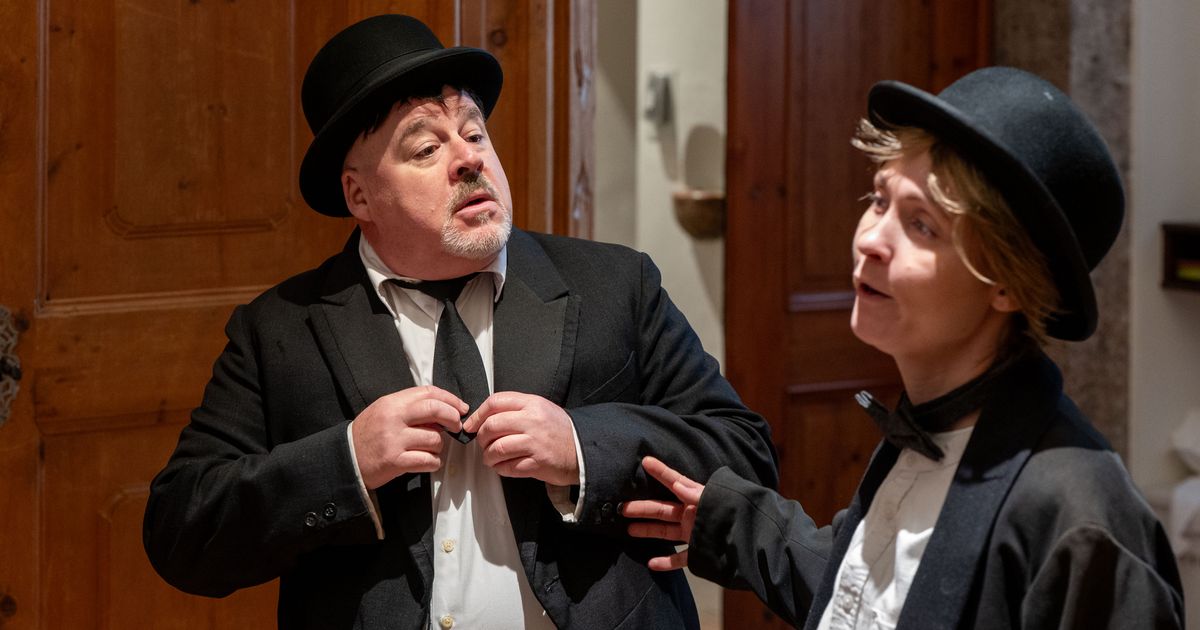 Theaterprojekt-der-besonderen-Art-Stan-und-Ollie-st-rmen-Kirchen-in-Innsbruck-und-V-ls