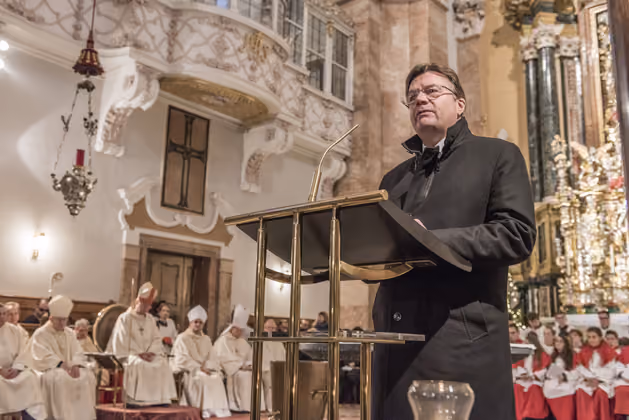 Landeshauptmann Günther Platter dankte Scheuer in persönlichen Grußworten für die "umsichtige" Leitung der Diözese Innsbruck.