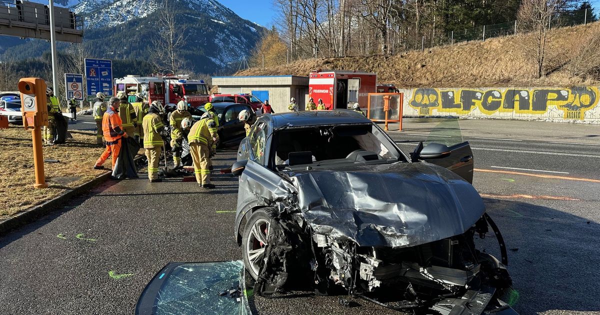 Frontalkollision-in-Vils-Vier-Verletzte-Fernpassstra-e-gesperrt