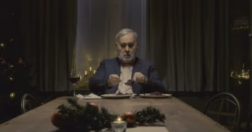 Joko und Klaas verpassen Edeka-Weihnachtsspot ein neues Ende