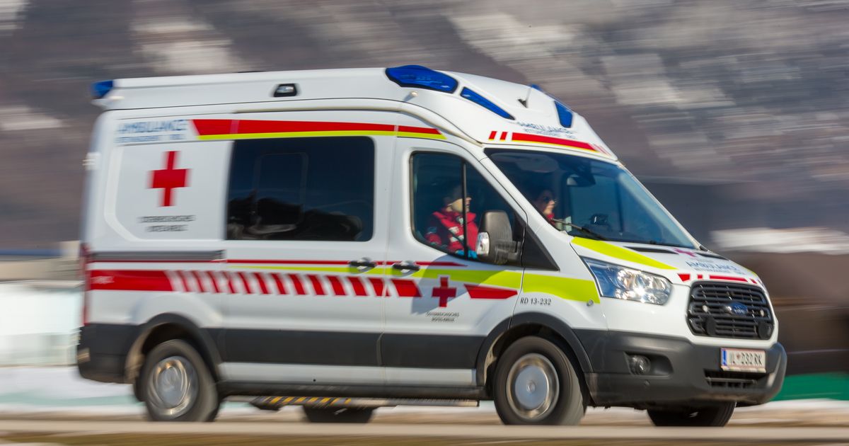 Frontalkollision-in-St-Ulrich-39-j-hriger-Autofahrer-schwer-verletzt