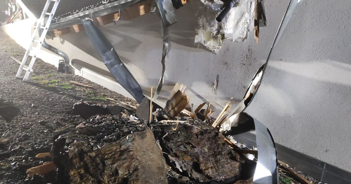 -Das-hat-einen-Rumpler-getan-Felsbrocken-schlug-in-Au-ervillgraten-ins-Haus-ein