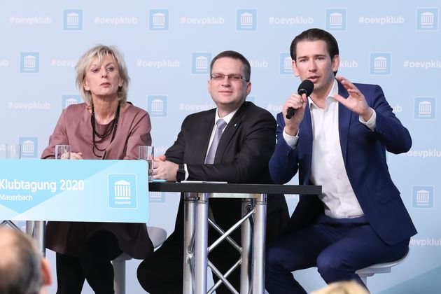 „Wir machen uns erst Sorgen, wenn sie unserer Meinung ist." – Für ÖVP-Vizegeneralsekretärin Gaby Schwarz (li.) ist Widerspruch der Tirolerin nichts Neues.