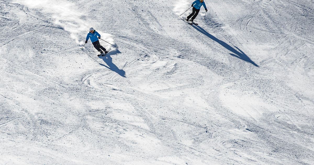 Schwerer-Skiunfall-in-Schwendau-26-J-hriger-in-Bachbett-gest-rzt