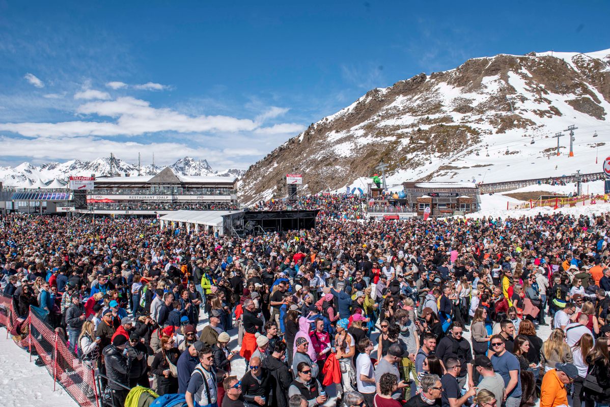 DJ Robin Schulz heizte beim Osterkonzert in Ischgl 22.000 Menschen ein