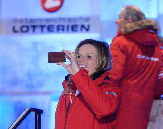 Marlies Schild hielt die Kulisse mit ihrem Smartphone fest.