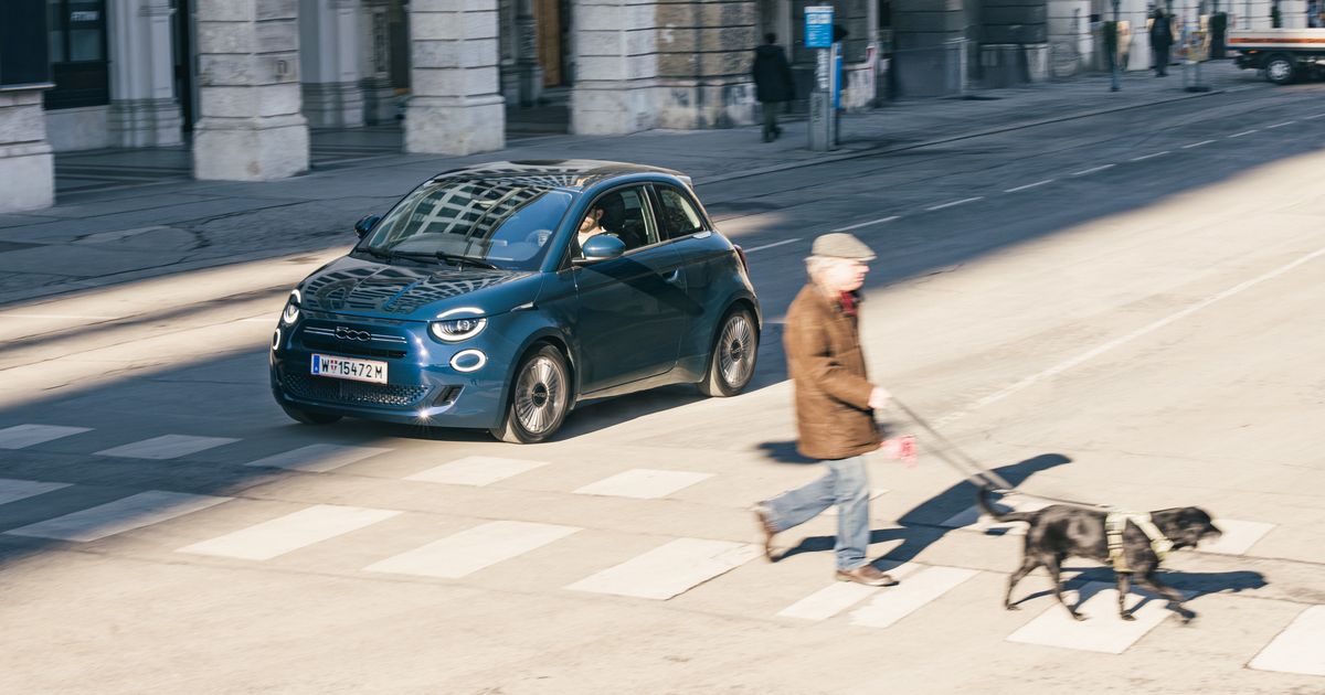 Fiat-500-Erneut-zur-ck-in-die-Vergangenheit